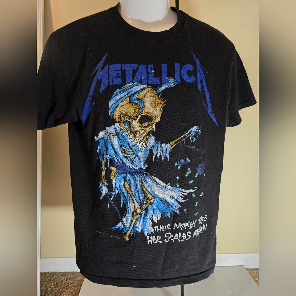 METALLICA OFFICIAL MERCH DORIS 2022 BAND MUSIC T-SHIRT size Medium